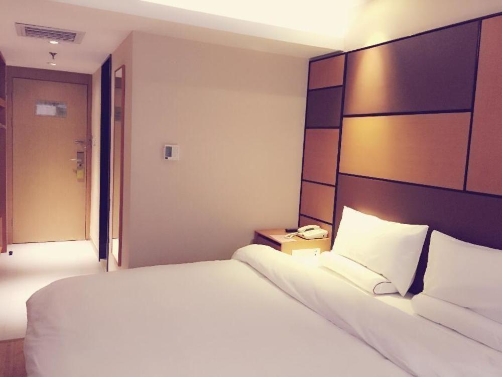 เจไอ โฮเทล คุนหมิง เจิ้งอี้ฟ่าง Hotel ภายนอก รูปภาพ